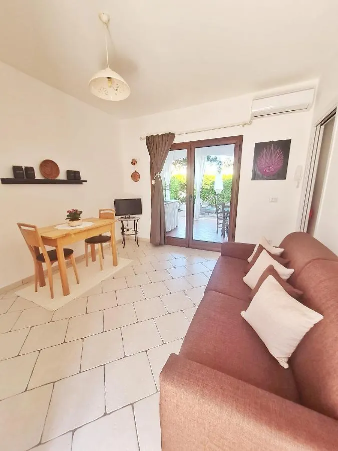 בית נופש הוילה סנטה מריה נברזה La Casa Di Leo איטליה