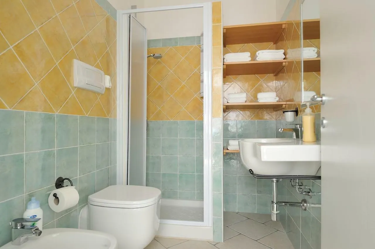 הוילה סנטה מריה נברזה La Casa Di Leo 0*,